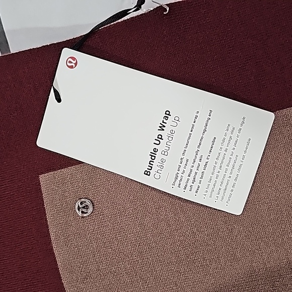* NWT Lululemon Bundle Up Wrap Spanish Oak / Savannah, One Size - Picture 4 of 10